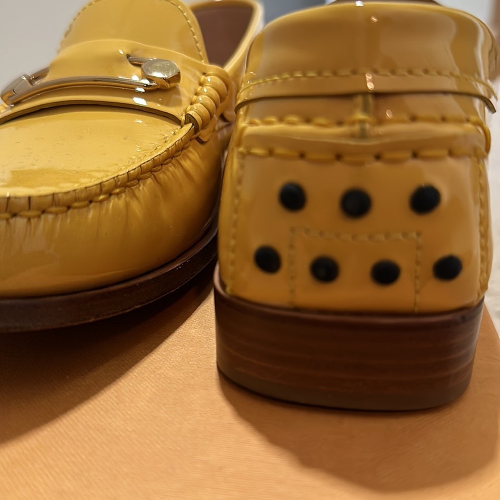 Tods standout Womens 37 1/2 patent leather loafer - Picture 8 of 11
